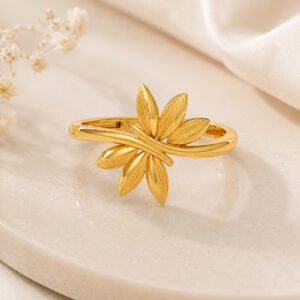 TRENDY GOLD RING